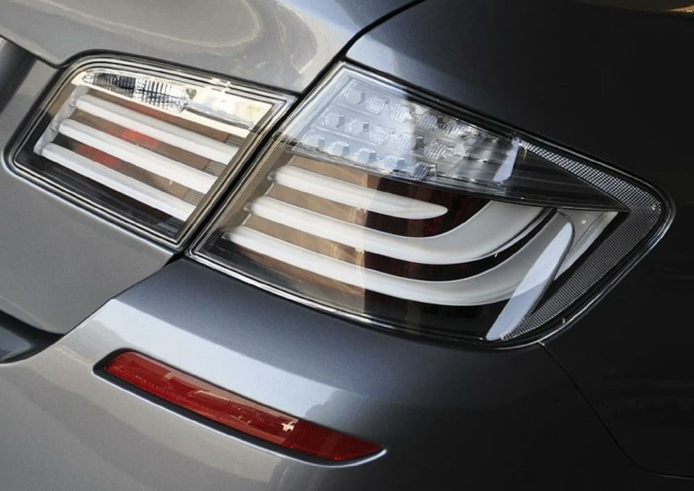 Zadné svetlá BMW F10 10-13 Grey LED BAR – náhľad 2