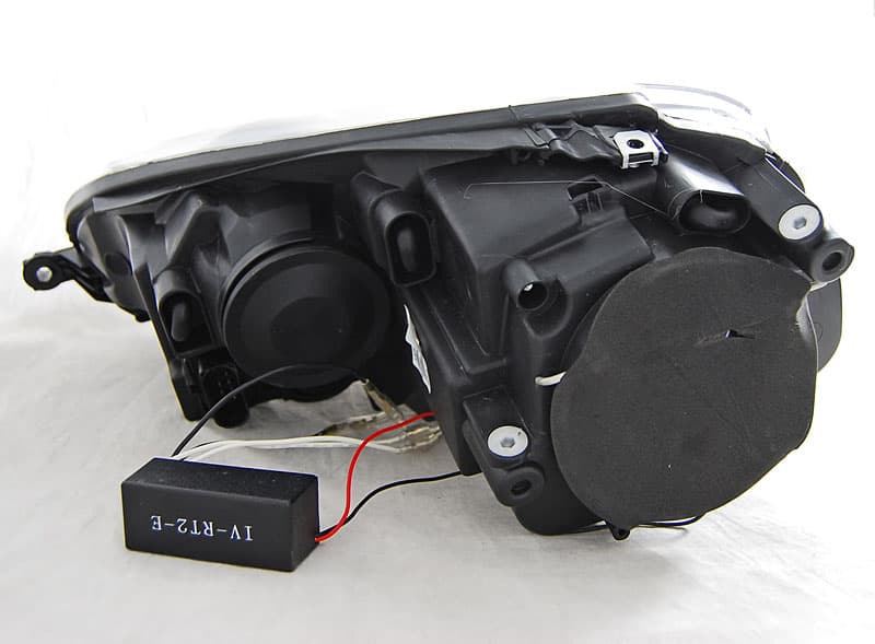 Predné svetlá VW Golf 5 CCFL Angel Eyes Black – náhľad 2