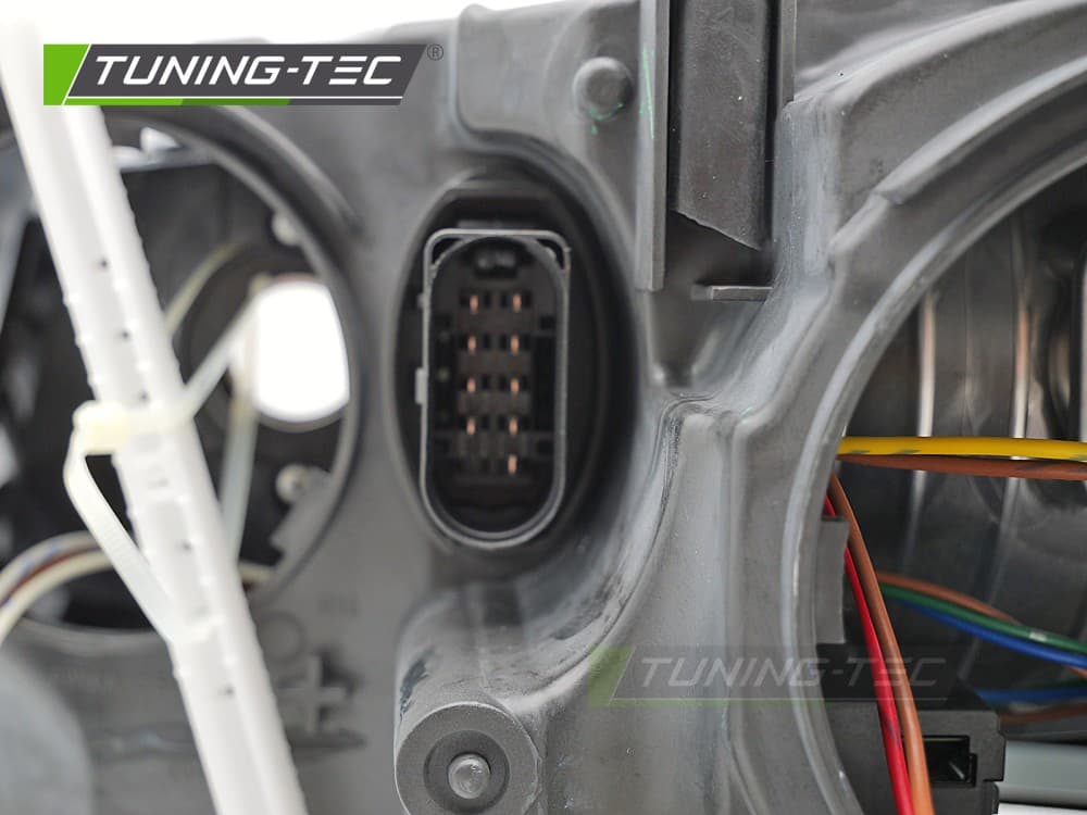 Predné svetlo pravé Škoda Octavia III 12-16 – náhľad 3