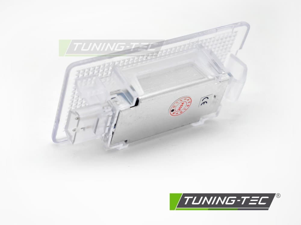 LED osvetlenie interiéru / batožinového priestoru BMW 1, 2, 3, 4, 5, 6, 7, X1, X5 – náhľad 3