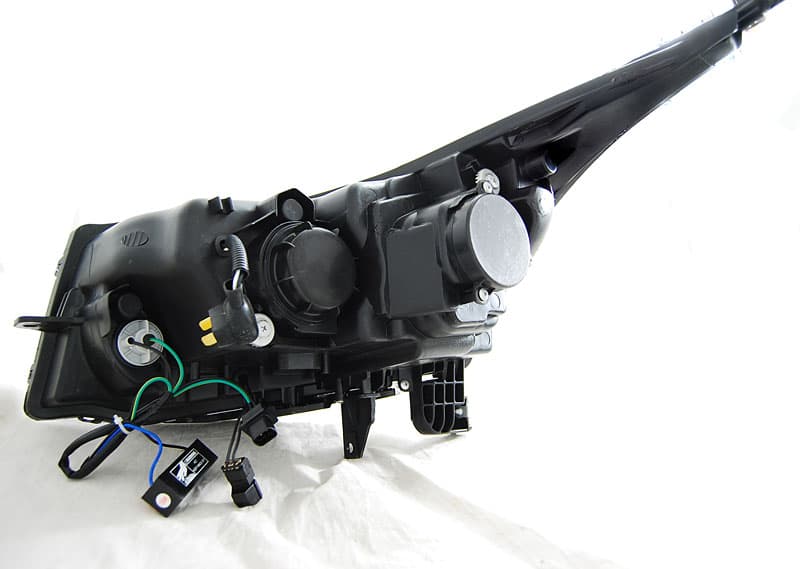 Predné svetlá Chevrolet Cruze 09-12 Tube Light Black (US verzia) – náhľad 2