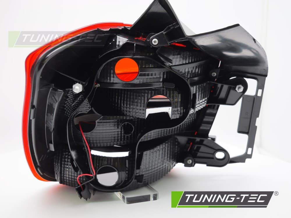 Zadné svetlo BMW F20 F21 11-14 Red White pravé TYC – náhľad 2