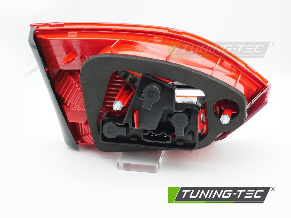 Zadné svetlo VW Jetta VI 11-14 Red White, pravé (TYC, do veka kufra) – náhľad 2