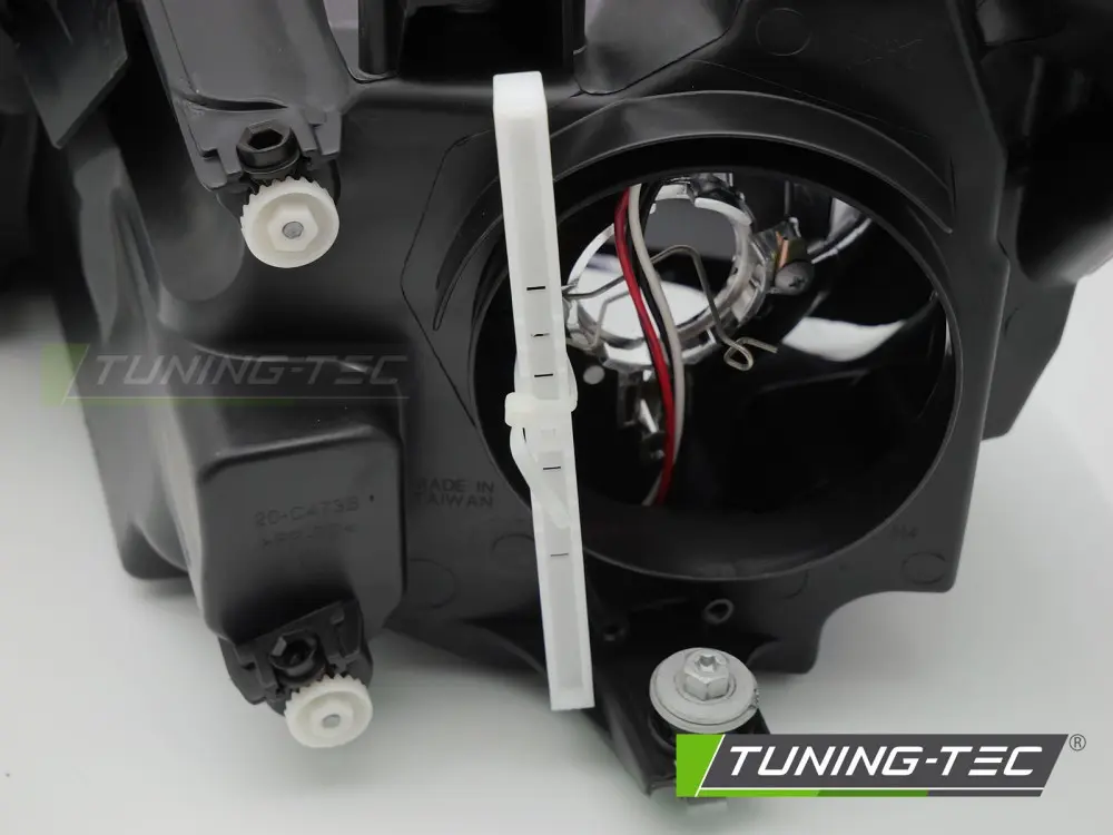 Headlight VW Caddy 11-14 Black Right H4 TYC – náhľad 4