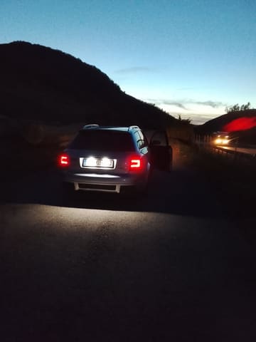 Tail lights Audi A4 Avant B6 00-04 LED Red Smoke – customer photo (Valéria M.) 1/1
