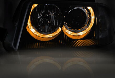 Predné Angel Eyes svetlá VW Passat B5 3BG 00-05 Black Predné Angel Eyes svetlá VW Passat B5 3BG 00-05 Black